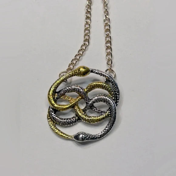 The Neverending  Story - Auryn Pendant 🐍 - Picture 1 of 7